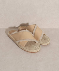 Oasis Society - Women's Cross My Heart Sandal