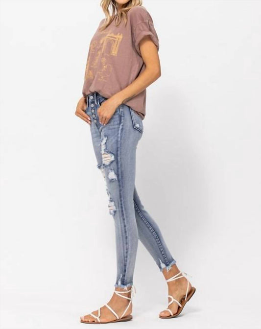 Judy Blue - destroyed bleached