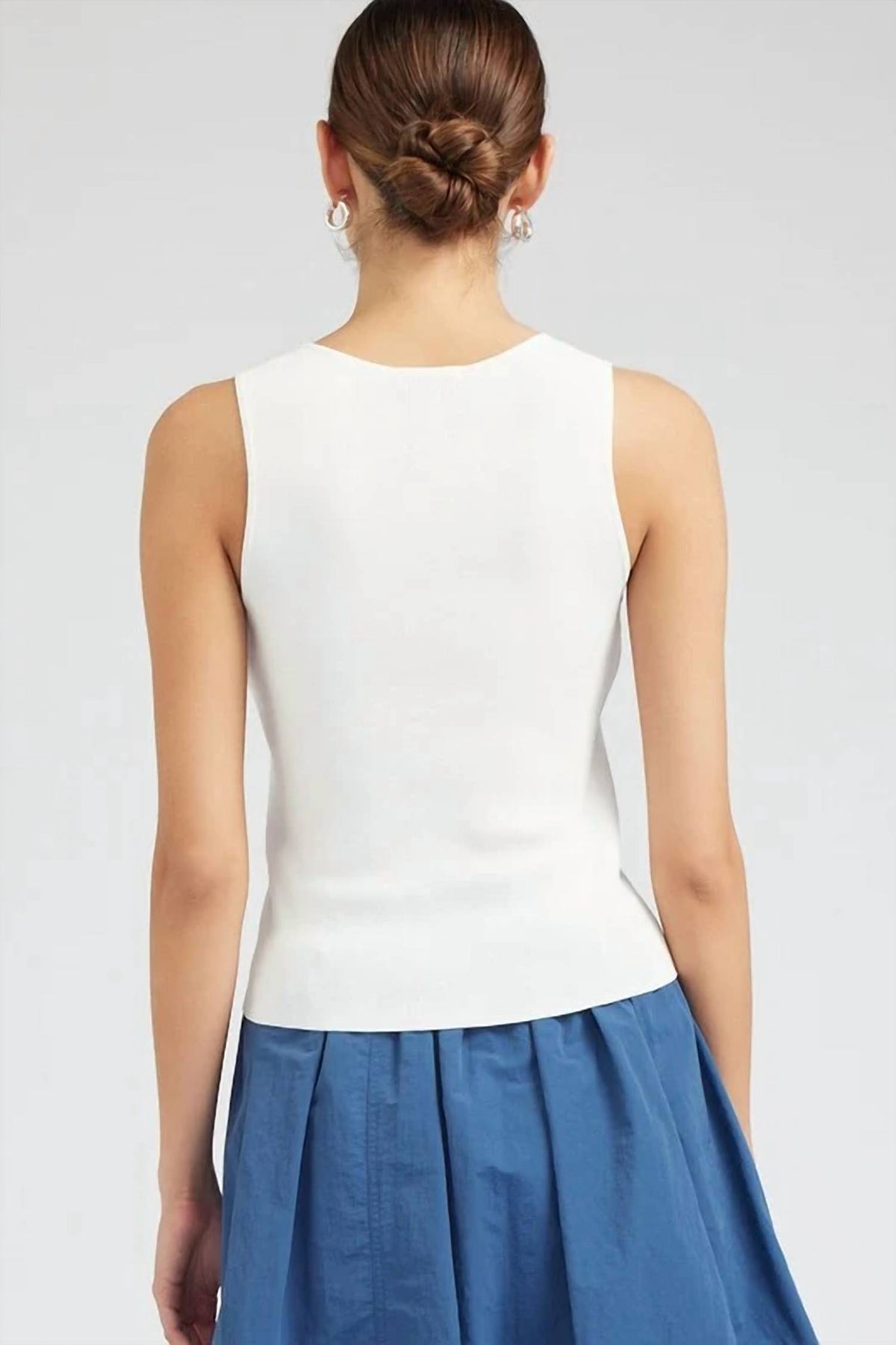 Current Air - Sleeveless V-Neck Sweater Top