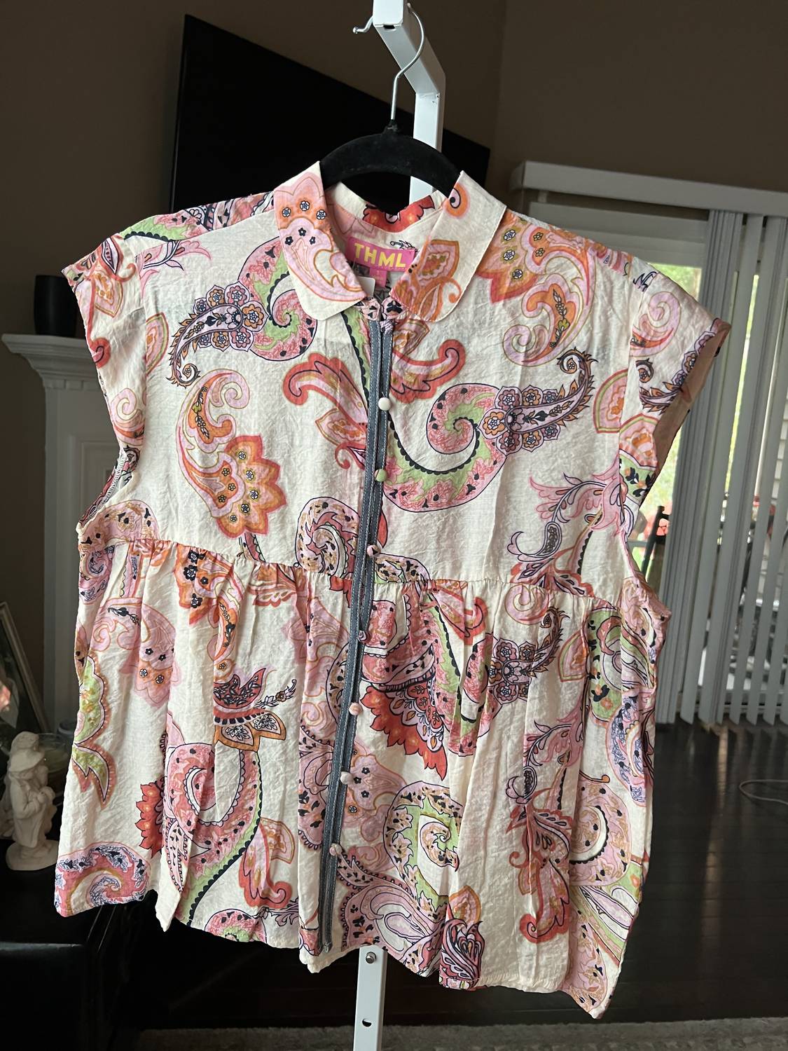 Thml - Women's Button down cap sleeve floral top
