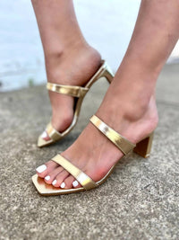 Chinese Laundry - Women's Yanti Slide Heels Sandal