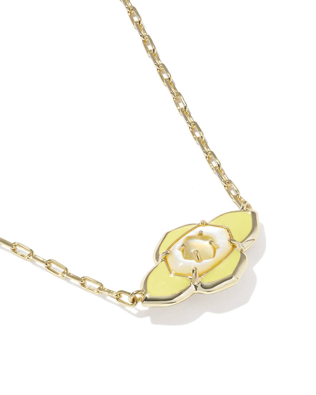 Kendra Scott - Women's Abbie Medallion Short Pendant Necklace