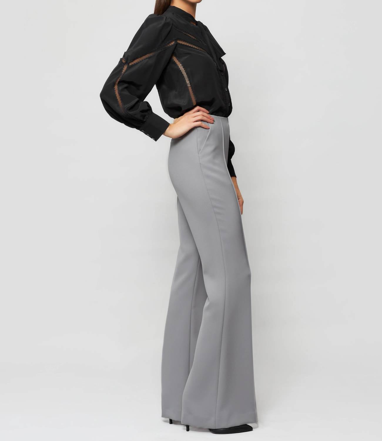 Solgo Atelier - Jessica Flare Crepe Pant