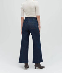 Favorite Daughter - The Mischa Shortie Bootcut Jeans