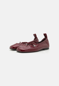 Alohas - Women's Rosalind Patent Leather Ballet Flats