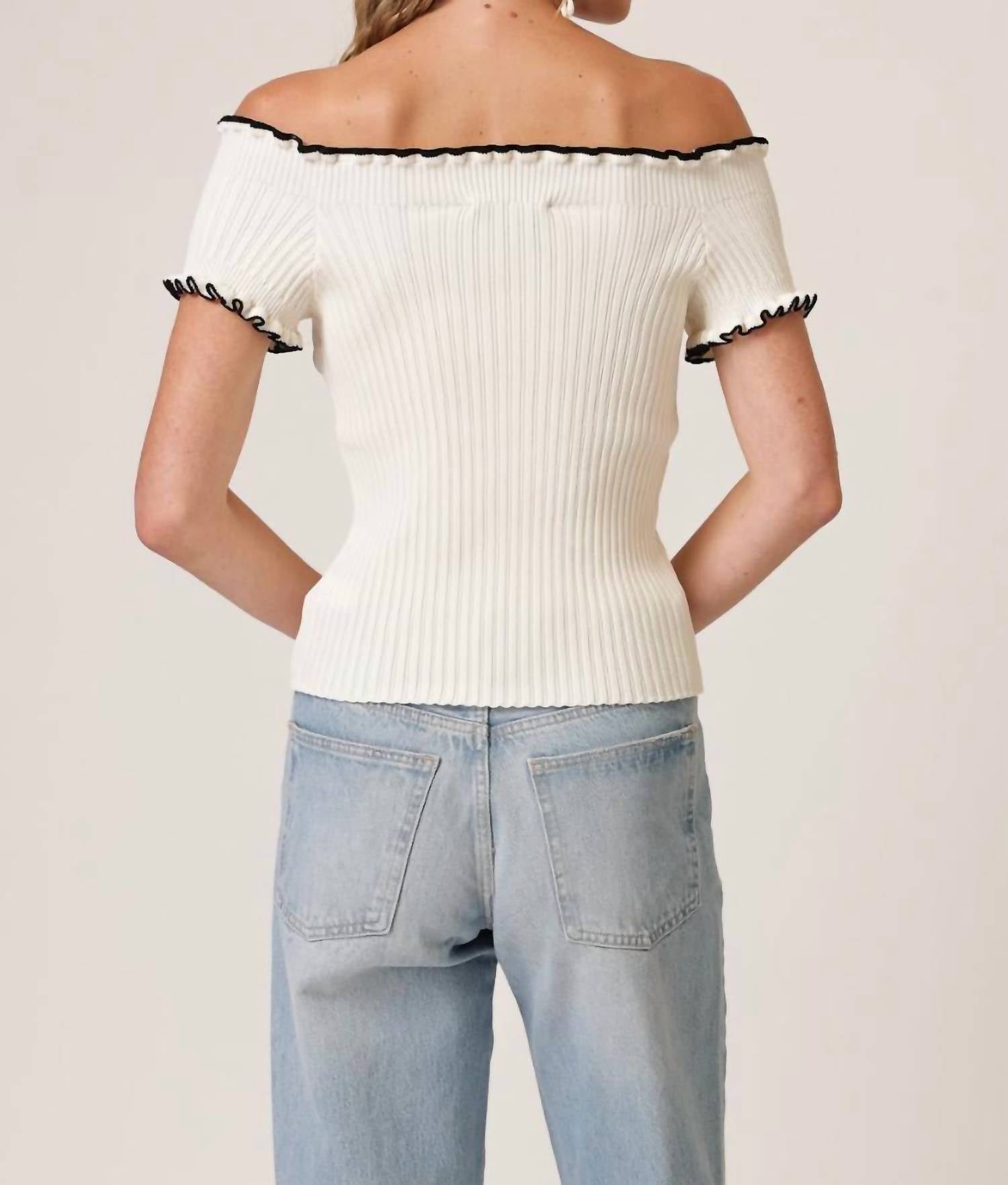 Line And Dot - Reonny Off The Shoulder Sweater