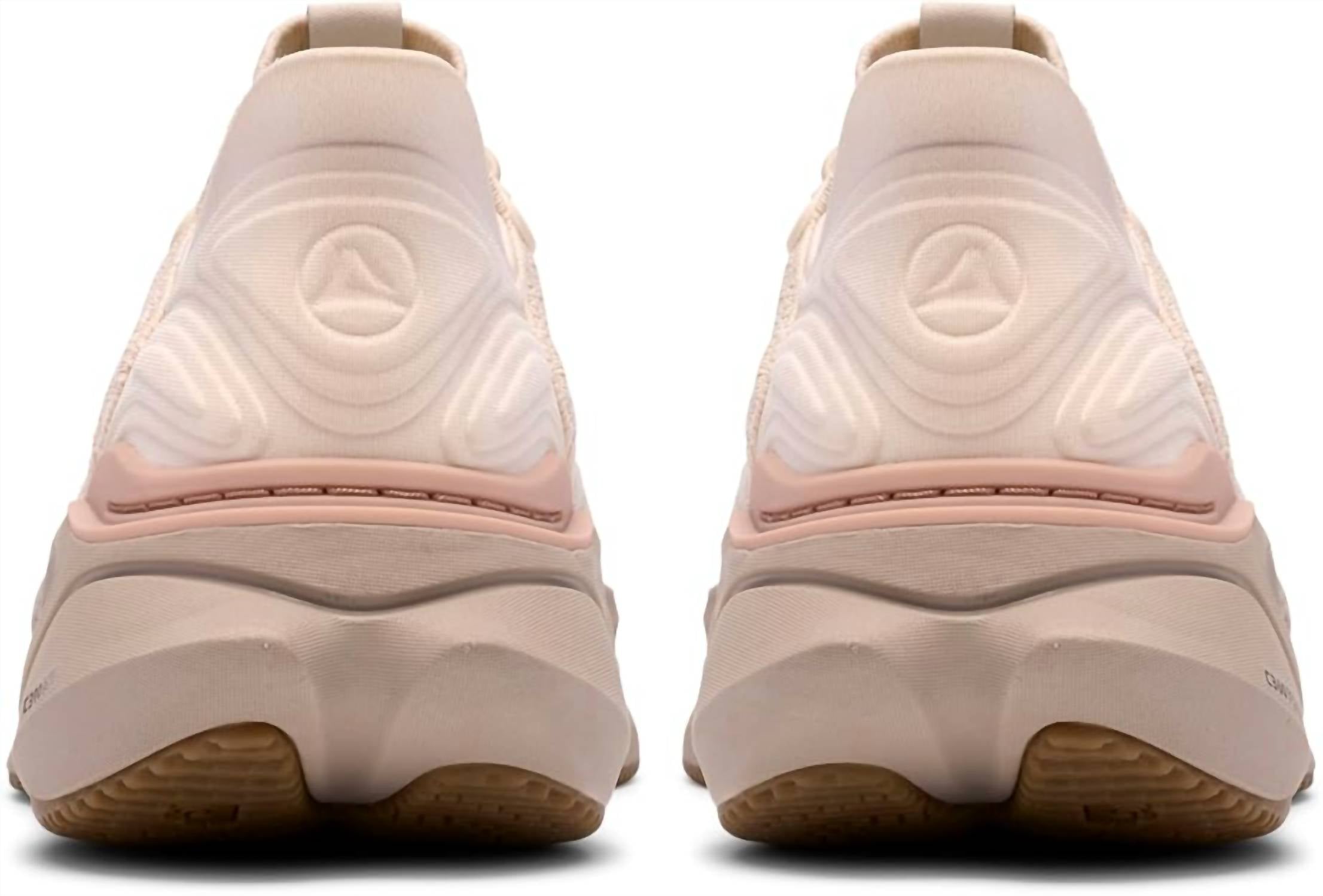Clarks - Women's Pace Rise Walking Shoes