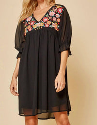 Andree By Unit - Floral Embroidered Dress