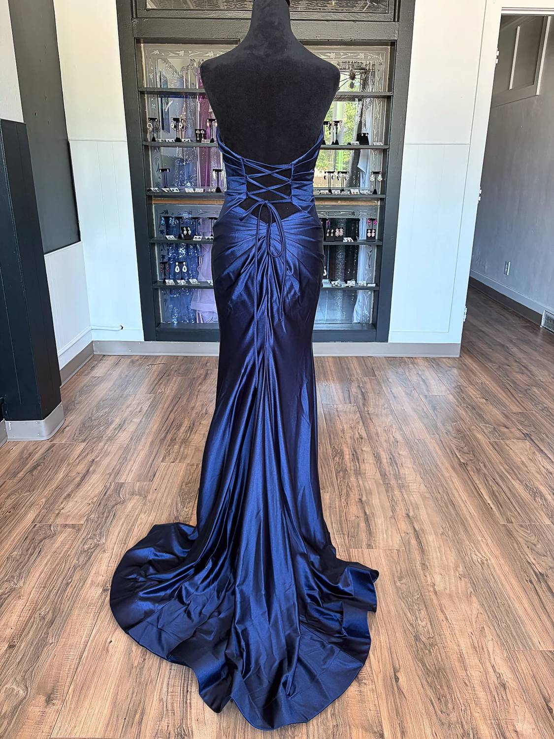 Sherri Hill - Women's Mermaid Strapless Tie Dress