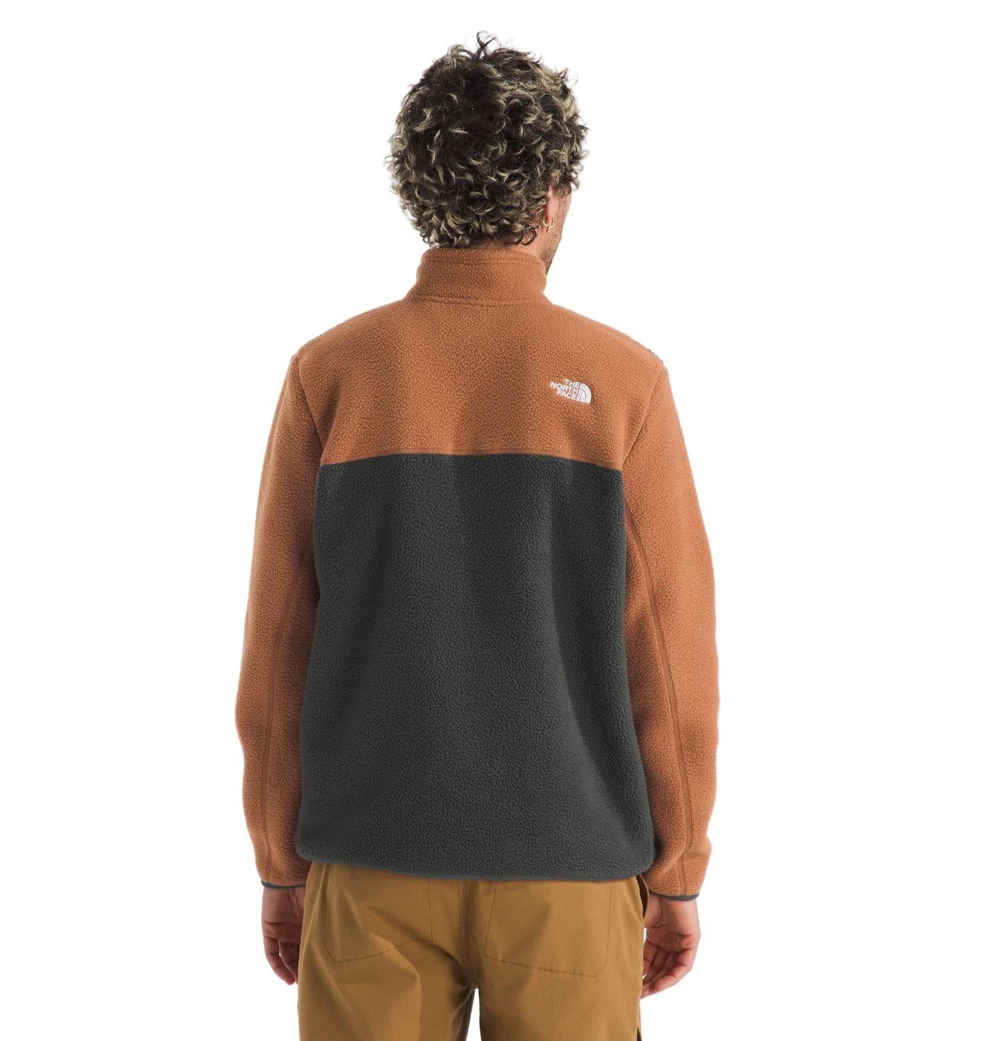 THE NORTH FACE Yumiori 1/4 Zip Sweatshirt in asphalt grey burnt umber - men's shirt - detail view