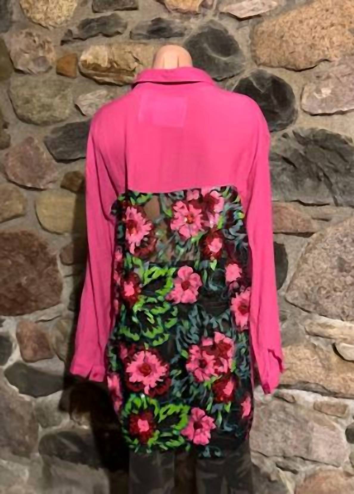 Hello Gorgeous - Georgia Shirt With Rose Lace Embellished Back