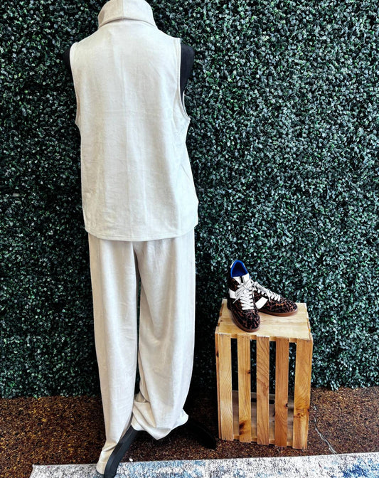 Aryeh - Women's Yara Suede Set