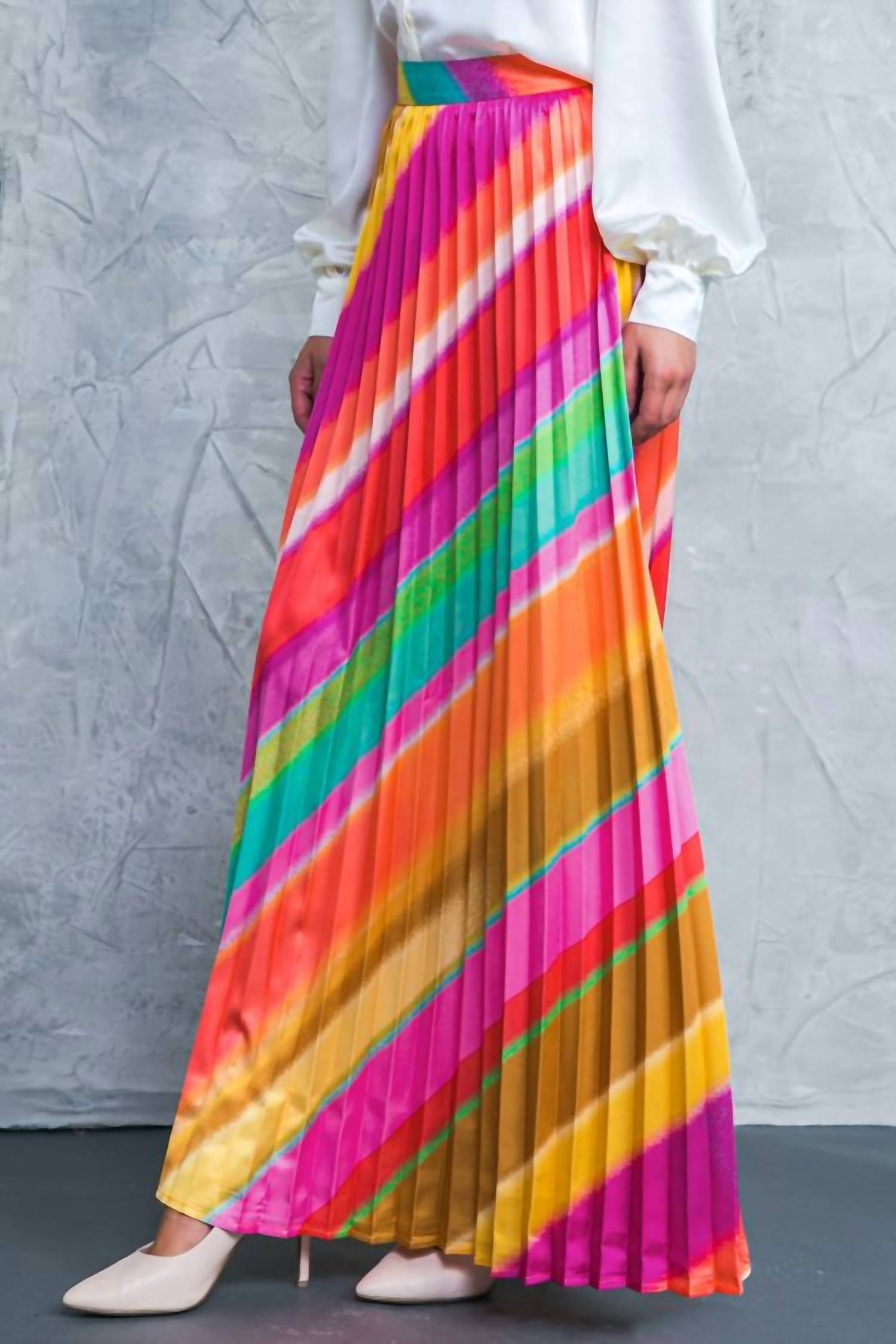 Flying Tomato - Aura Pleated Maxi Skirt