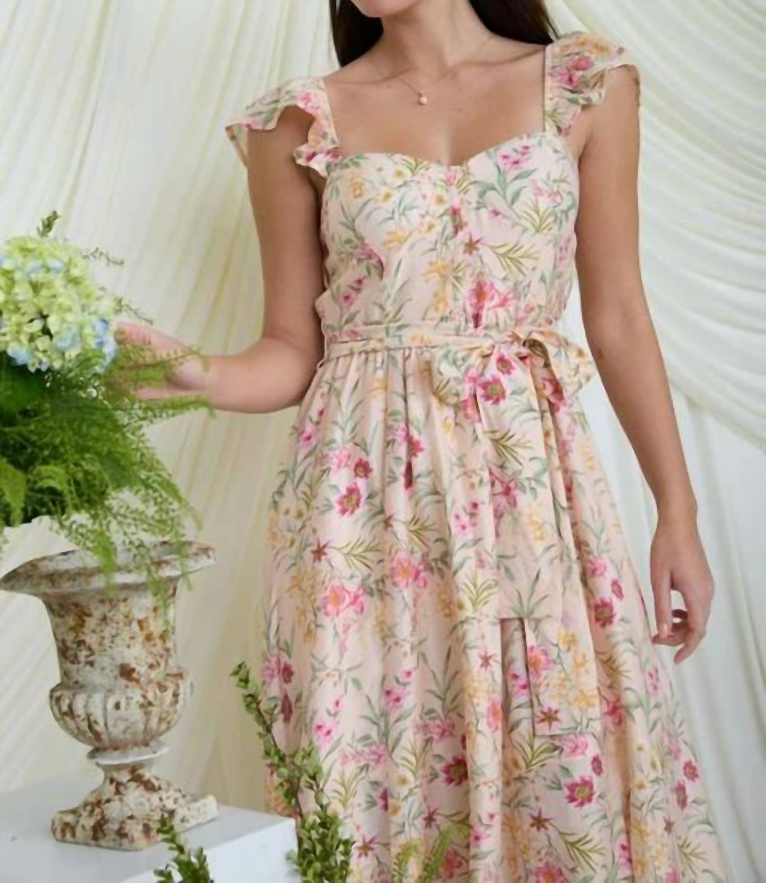 Blu Pepper - Floral Waist Tie Front Slit Sleeveless Midi Dress