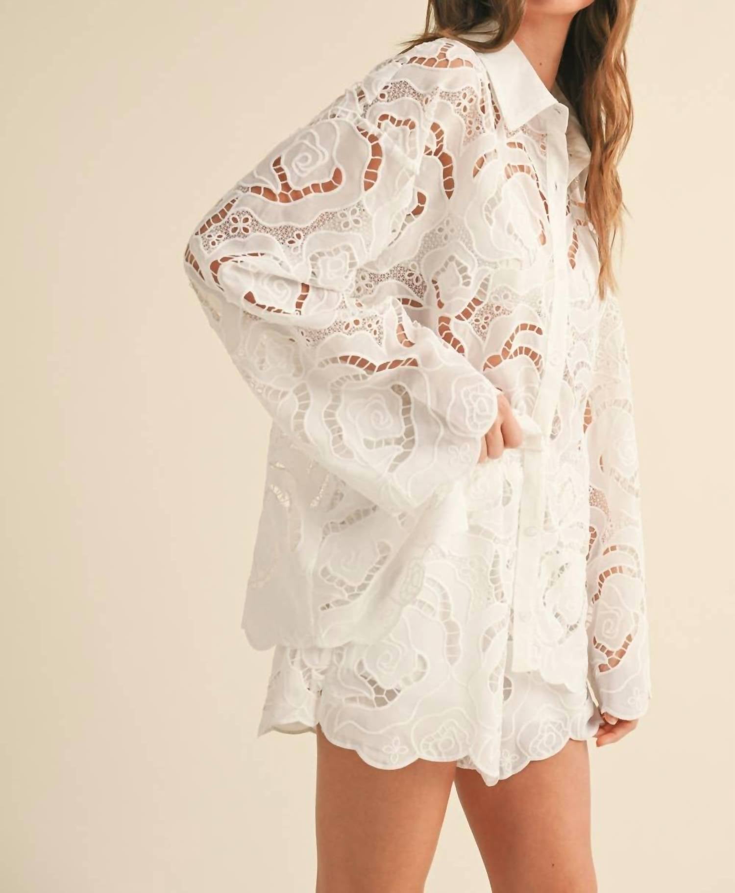 Miou Muse - Sofie Floral Eyelet Pattern Shirt