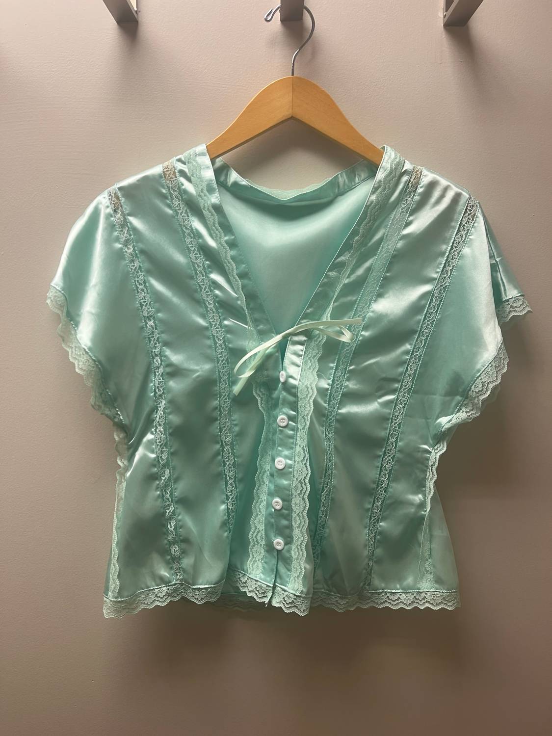 Sweetkama - Lacey V Neck Blouse