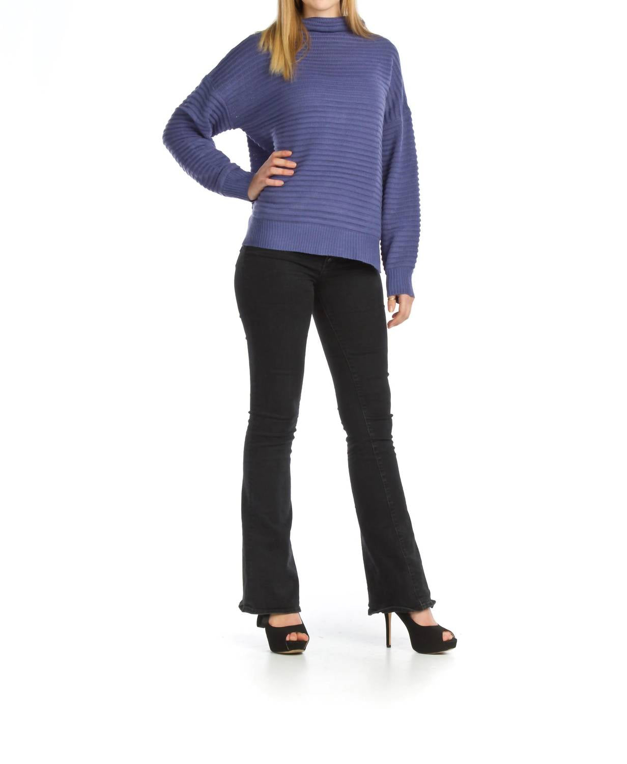 Papillon - Ribbed Mock Neck Sweater