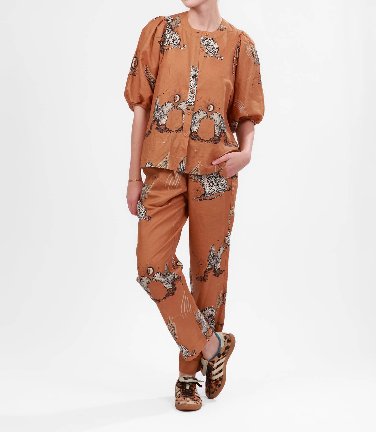 Las Sureñas - Balloon Astrology Shirt