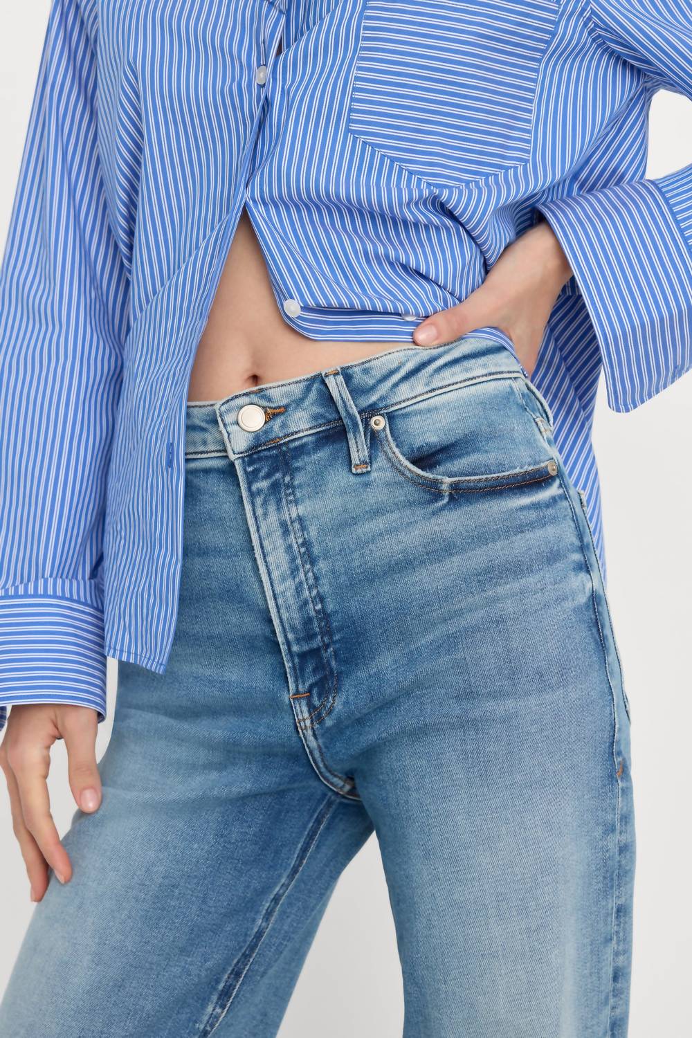 GOOD AMERICAN Good True Straight Jeans in indigo1214 - women's jeans - view 6