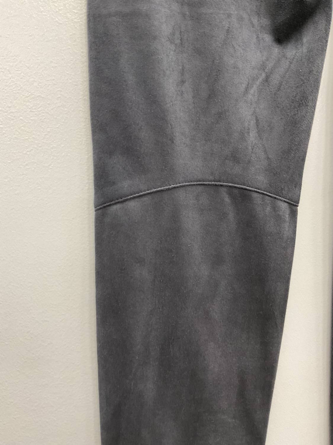 Seductive - NAVY TAPERED SABRINA VELOUR PANT