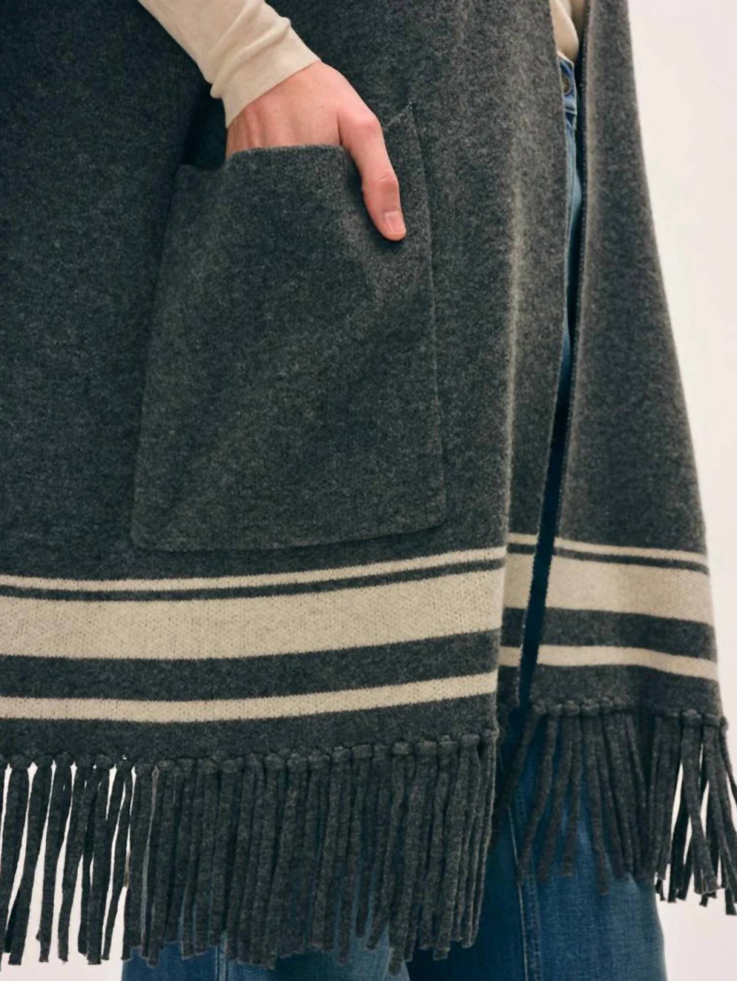 White + Warren - Cashmere Blend Fringe Poncho