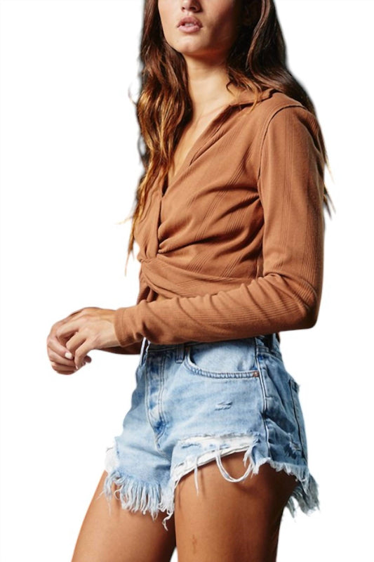 Bucketlist - Twist Front Solid Top