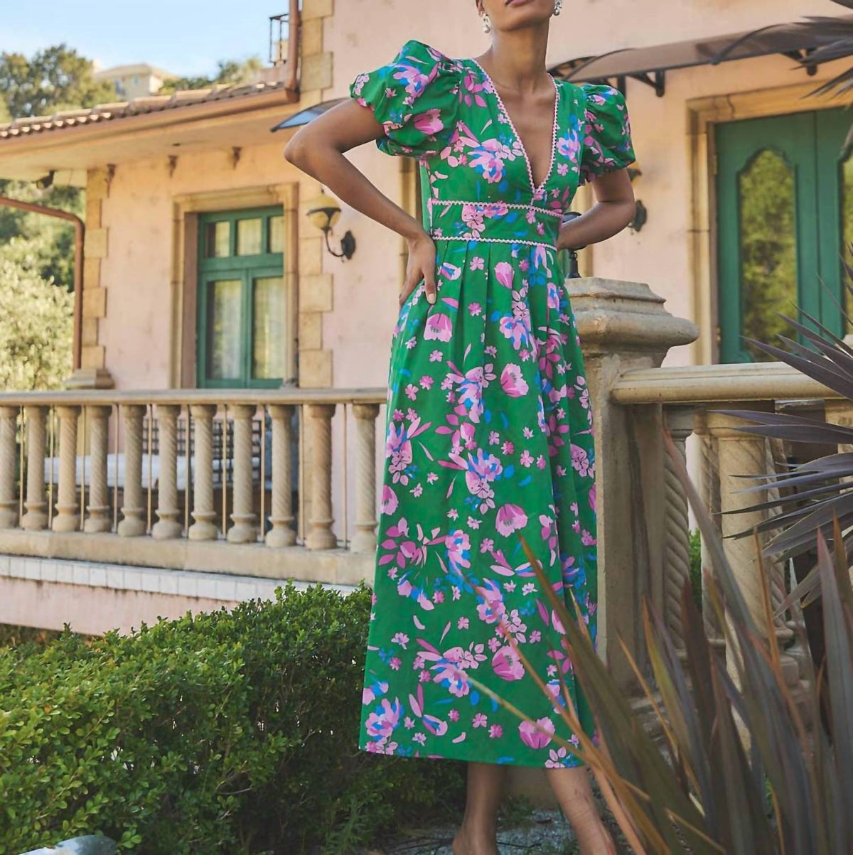 Sugarlips - Women's Julia Floral Pleated Maxi Dress