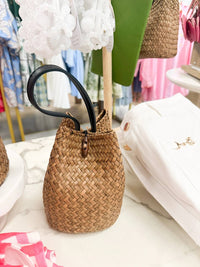 Swan Madchen - Women's Straw Braided Handheld Woven Bag