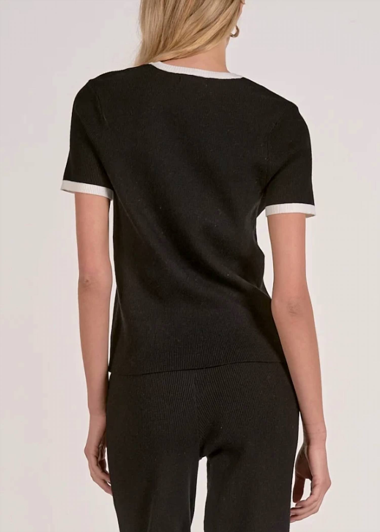 Elan - Rikki Short Sleeve Sweater