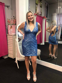 Jovani - Form Fitting Embellished Plunging Neck Short Prom Dress