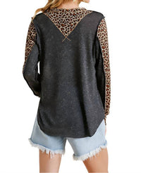 Umgee - Leopard Trimmed Top