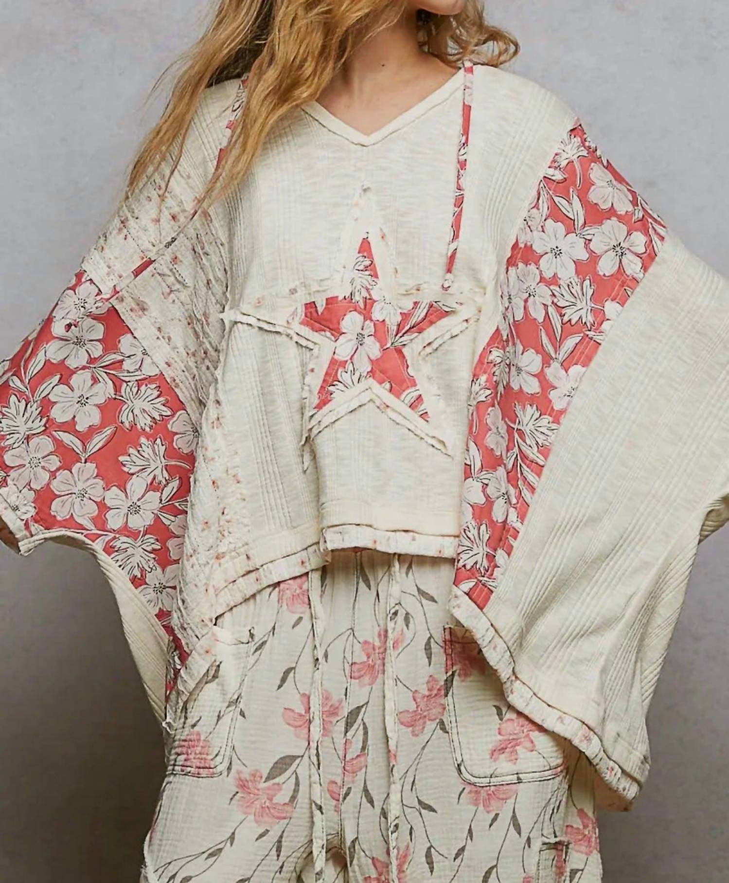 Pol - Relaxed Star Patch Floral Top With Hoodie