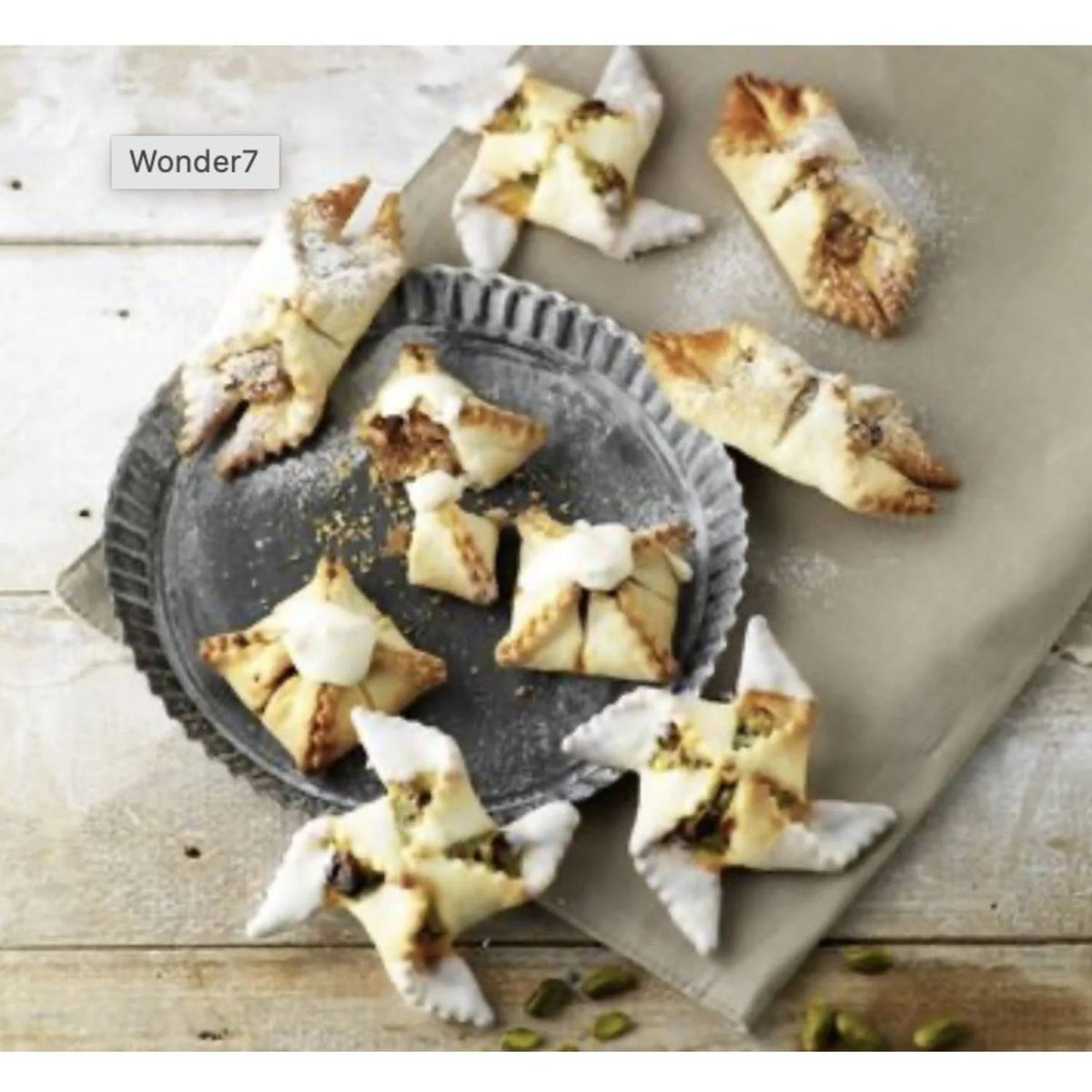 Betty Bossi - Wonderbox Pastry Cutting Tool