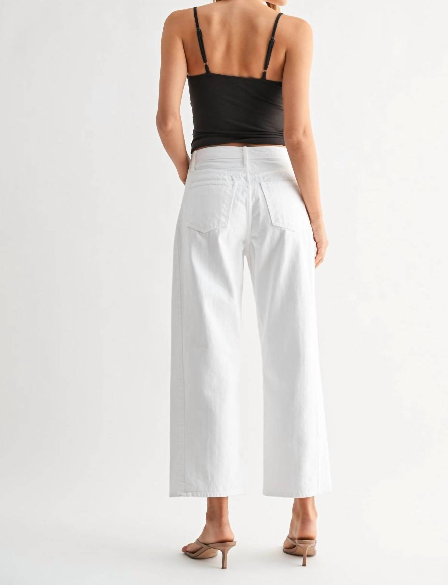 JUST BLACK DENIM Slim Barrel Jean in white - women's jeans - detail view