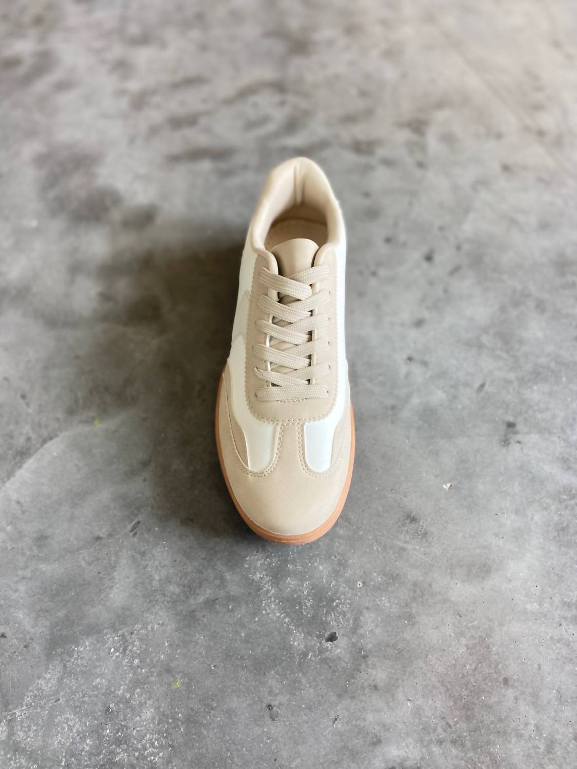La Sheelah - Women's Cameron Low Top Sneaker