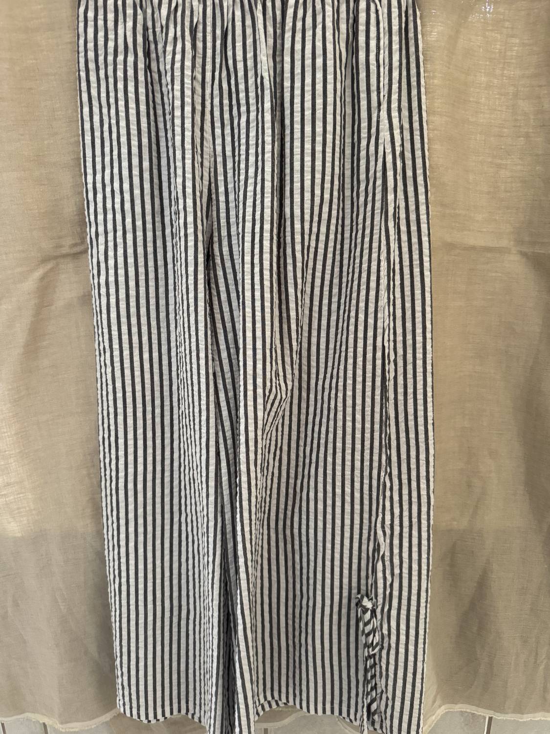 Tulip B - Women's Seersucker Wide-legged Pant