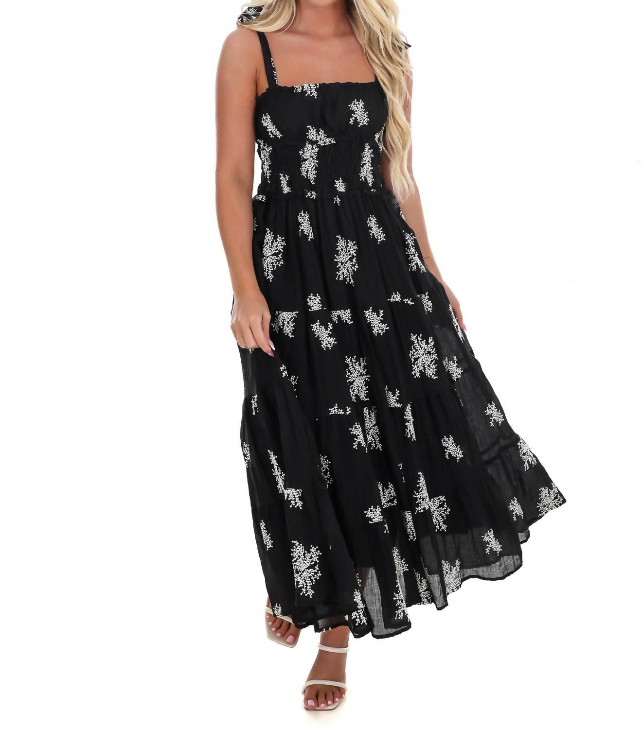 Ee:Some - Setting the Scene Embroidered Maxi Dress