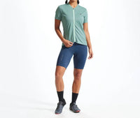 PEARL iZUMi Women's Quest Shorts in navy - women's shorts