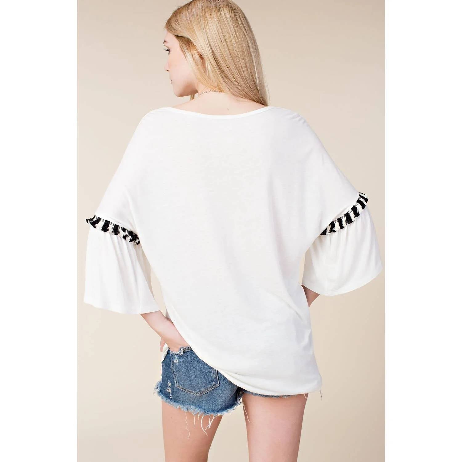 Vocal Apparel - Loose Fit Bell Sleeve Kimono Top With Special Trims