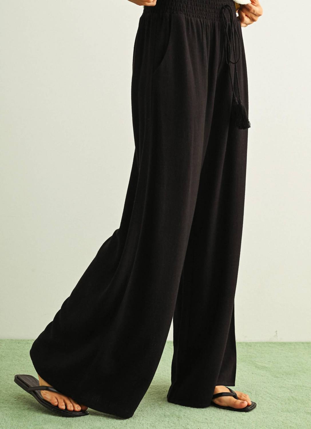 Miou Muse - Cotton Linen Smocked Waist Pants With Tassel