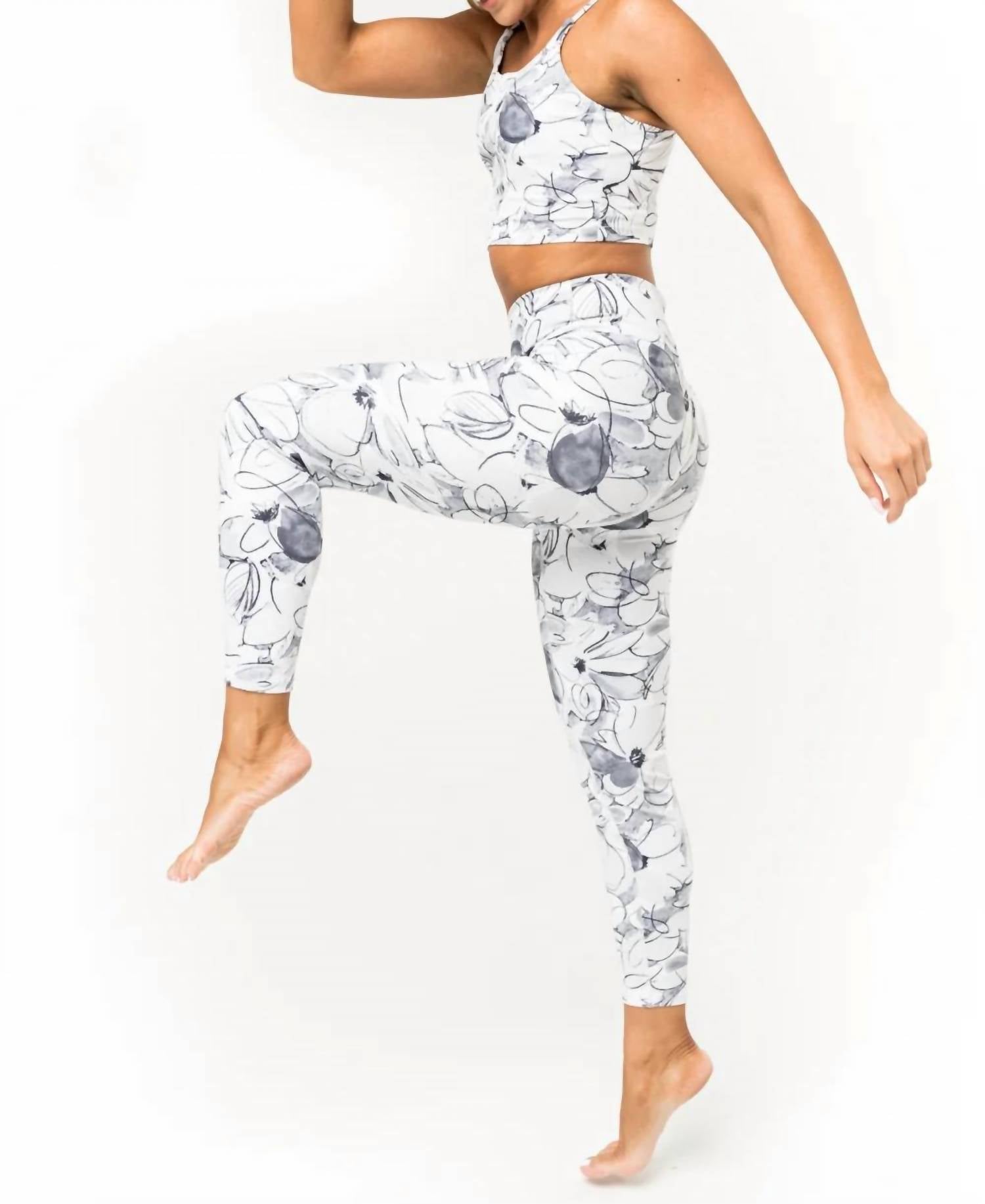 Lovlei - Sleek Leggings