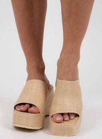 Chinese Laundry - Women's Straw Platform Sandal