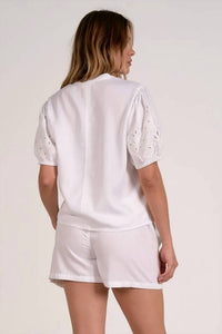 Elan - Short Sleeve V Neck Top
