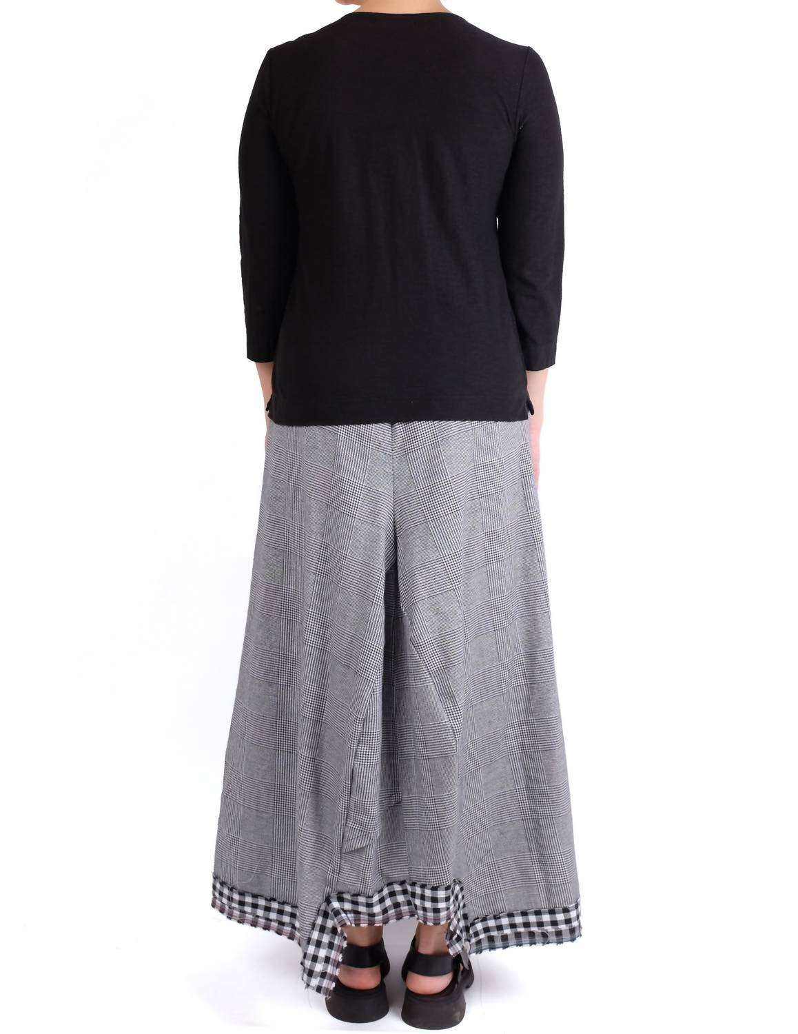 Cut Loose - Easy Three Quarter Sleeve Cardigan