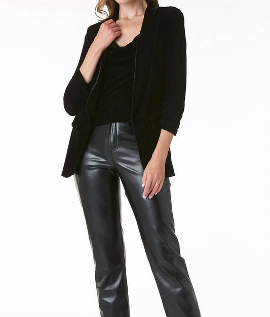 Tart Collections - Kia Blazer