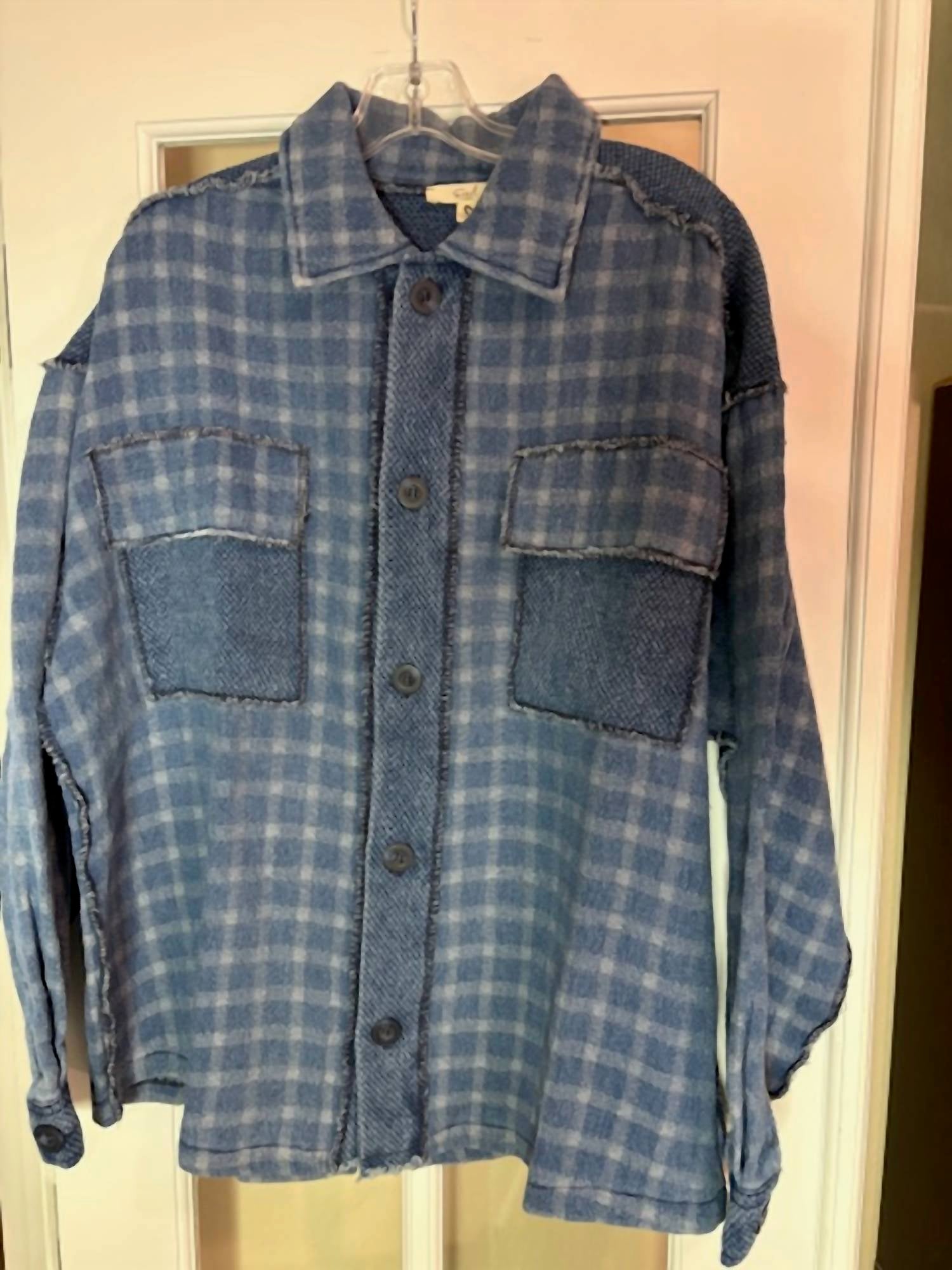 Easel - WOMEN'S LONG SLEEVE BUTTON DOWN PLAID SHACKET