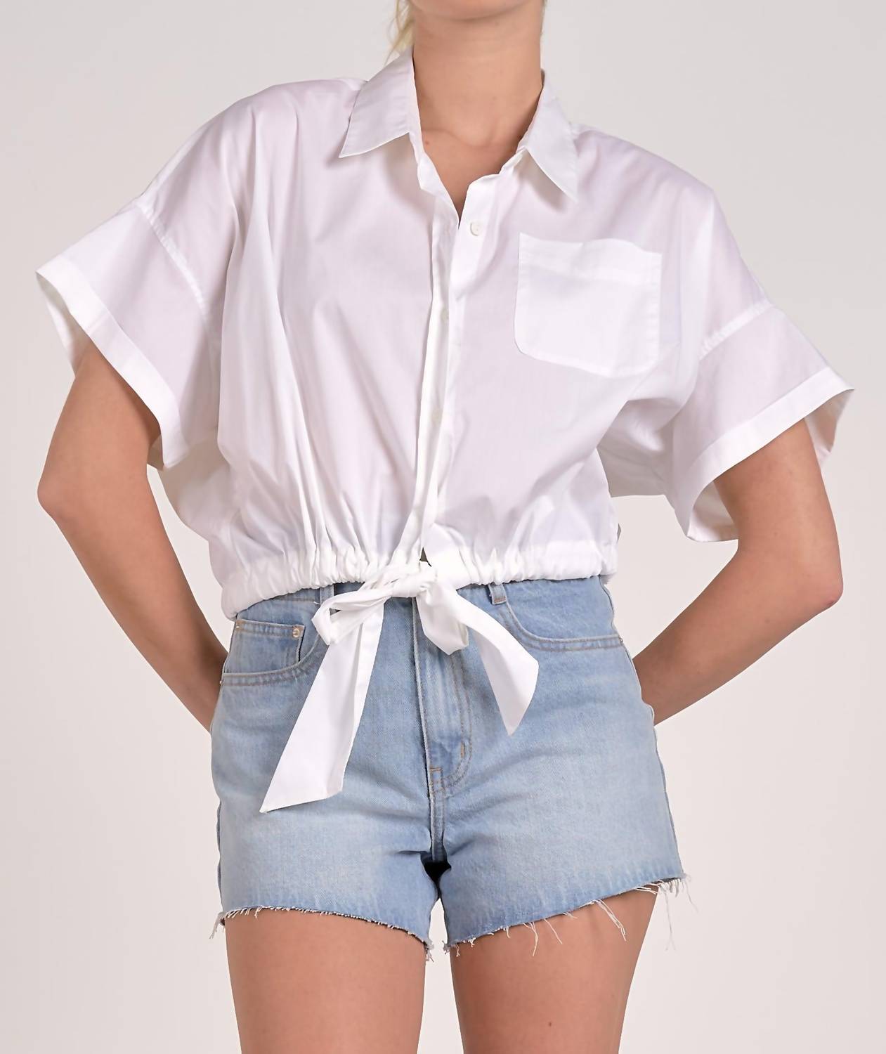 ELAN Tie-front Effortless Top in white - women's blouse