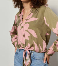 Sanctuary Lover Tie Shirt in pink silhouette - women's shirt - detail view