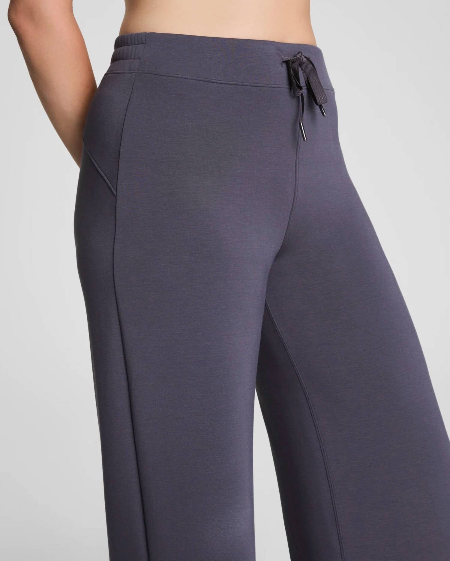 Spanx - Airessentials Wide Leg Pant