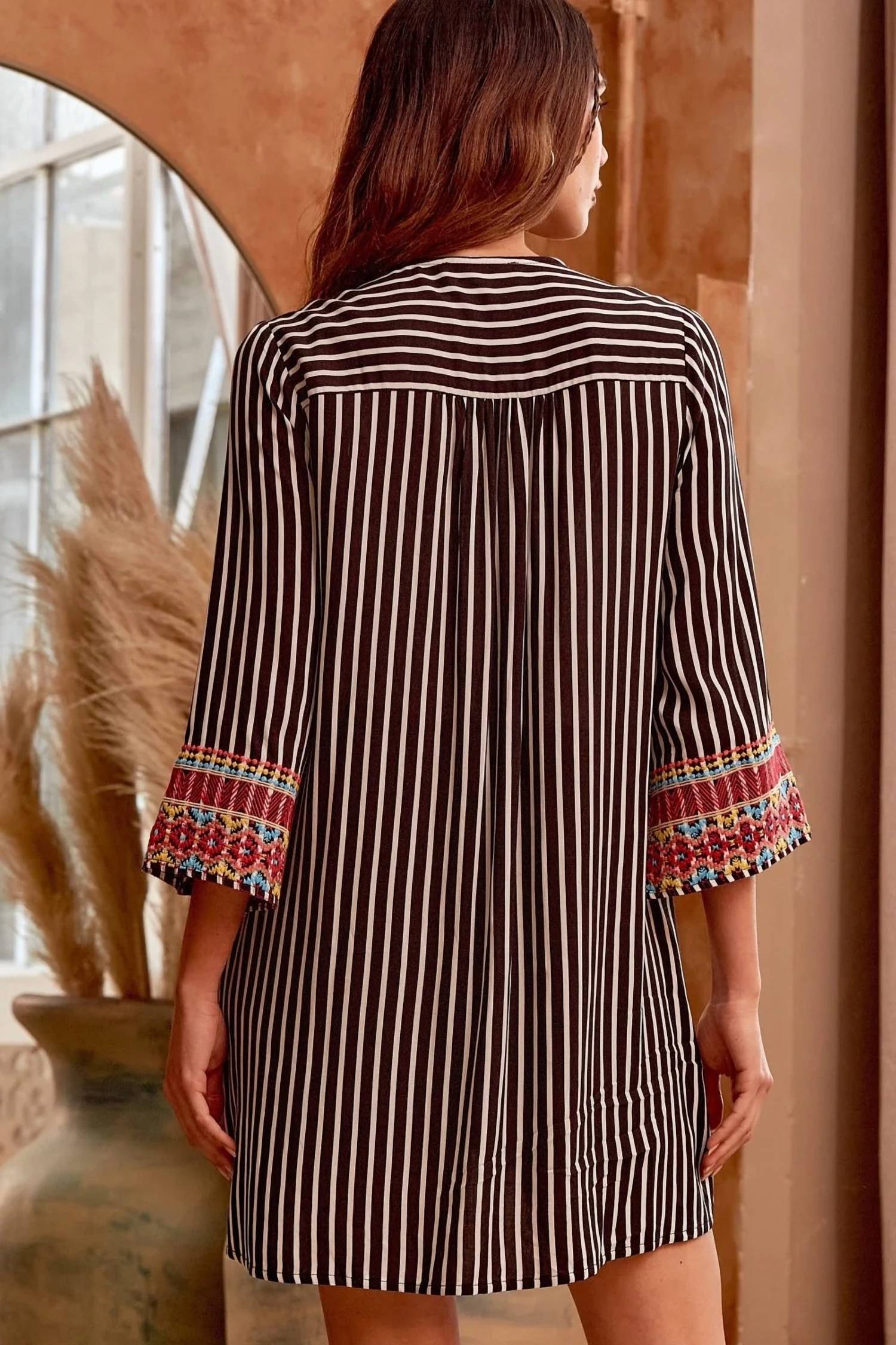 Andree By Unit - Embroidered Striped Cardigan